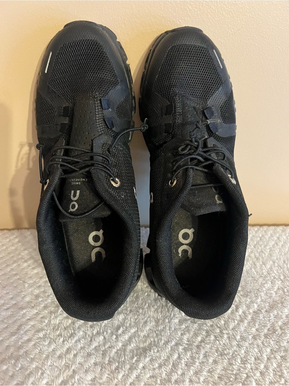 On Running Women’s Black Cloud Athletic Shoes